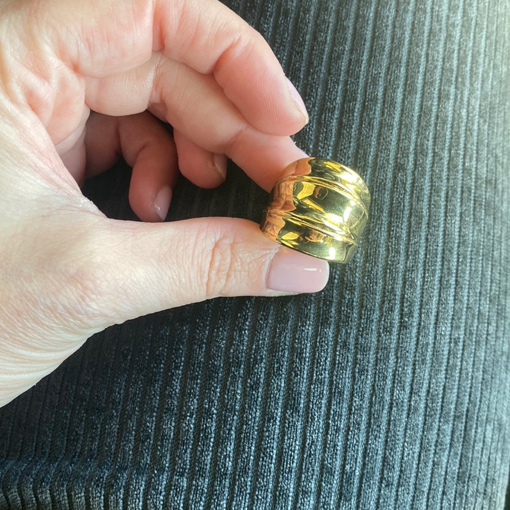 Ellie Vail Gold Ring Size 7